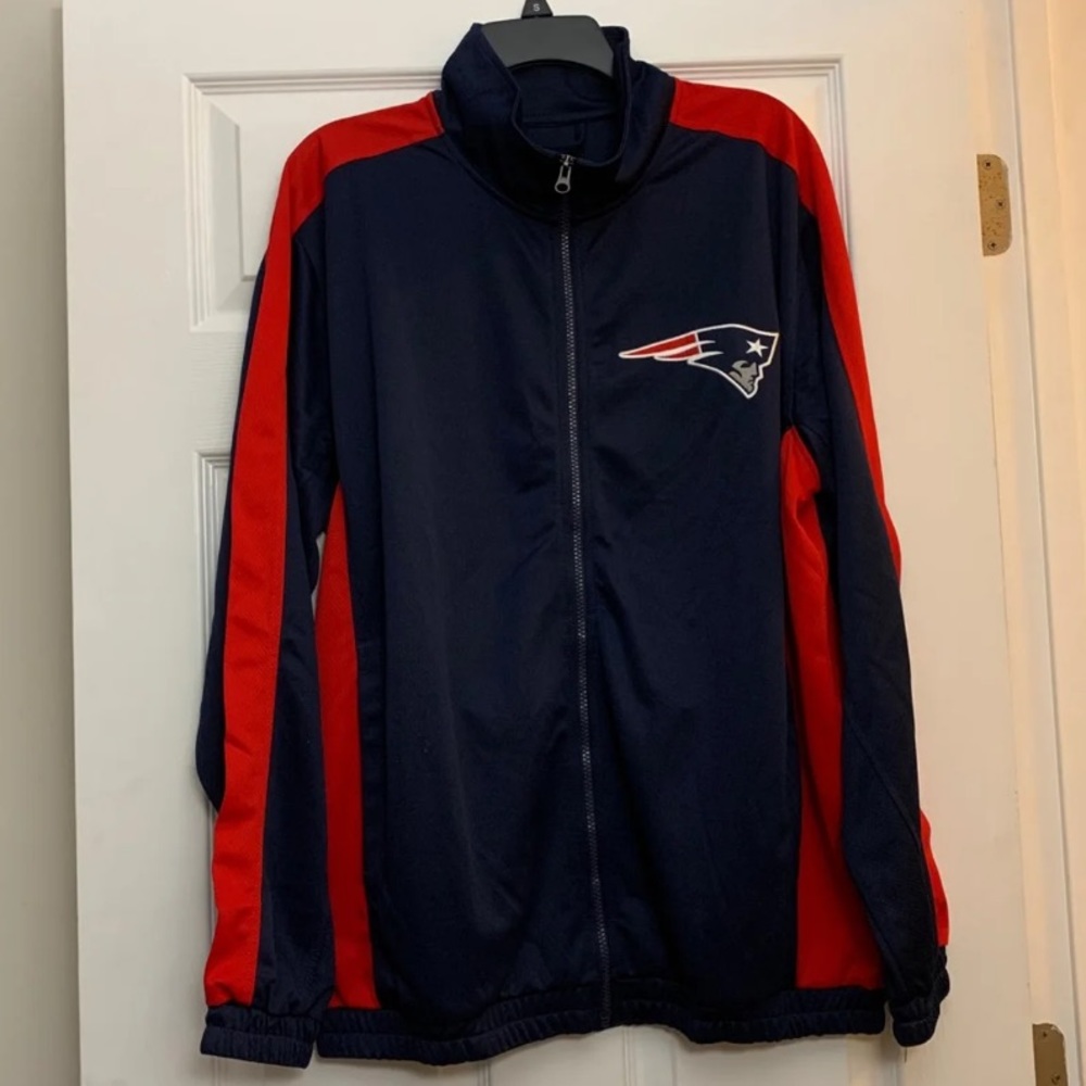 NFL Patriots jacket mens , size LARGE